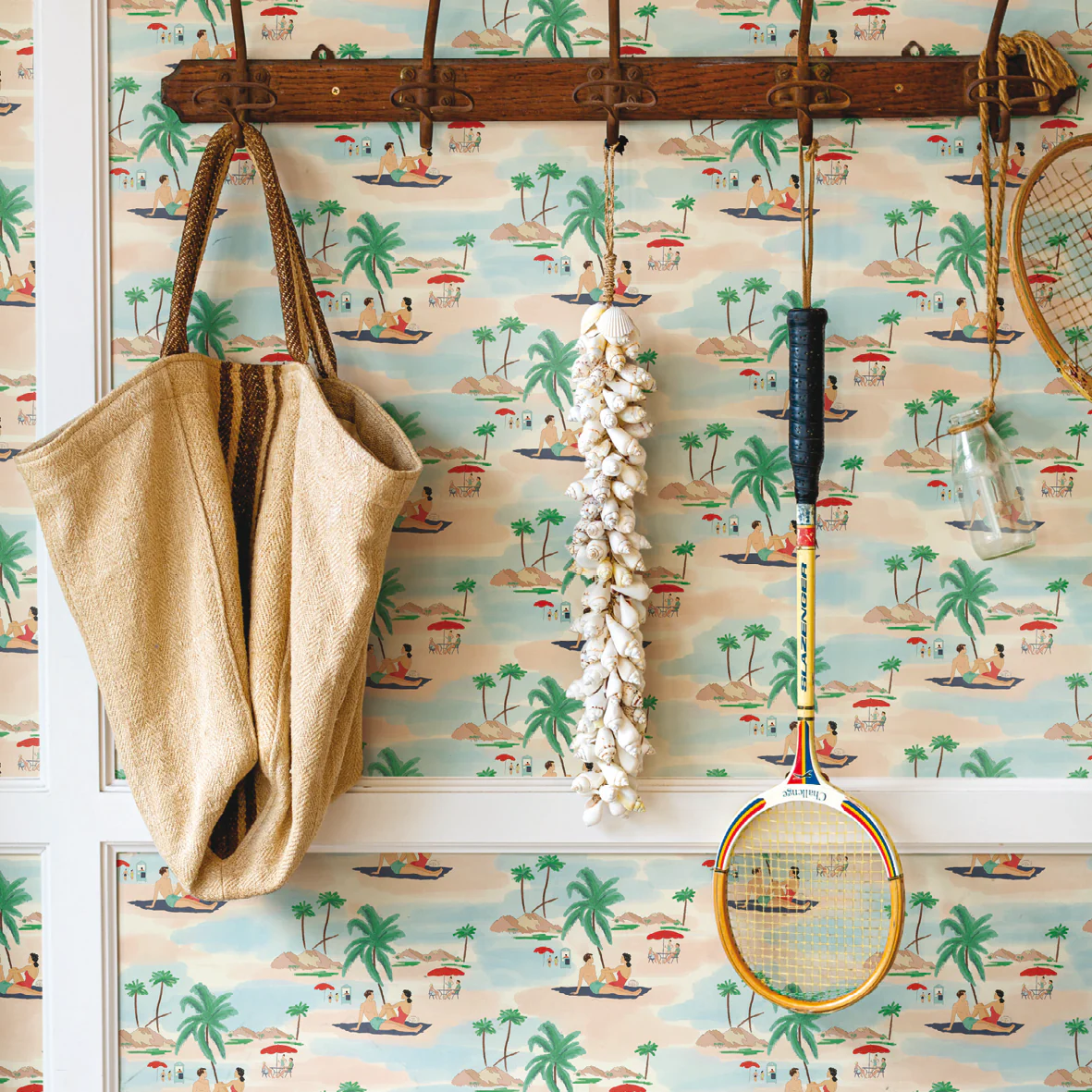 tom inspiration papier peint deco murale intisse personnalisable enfant plage chemise hawaienne graphique conversation retro hawai iles bleu vert beige