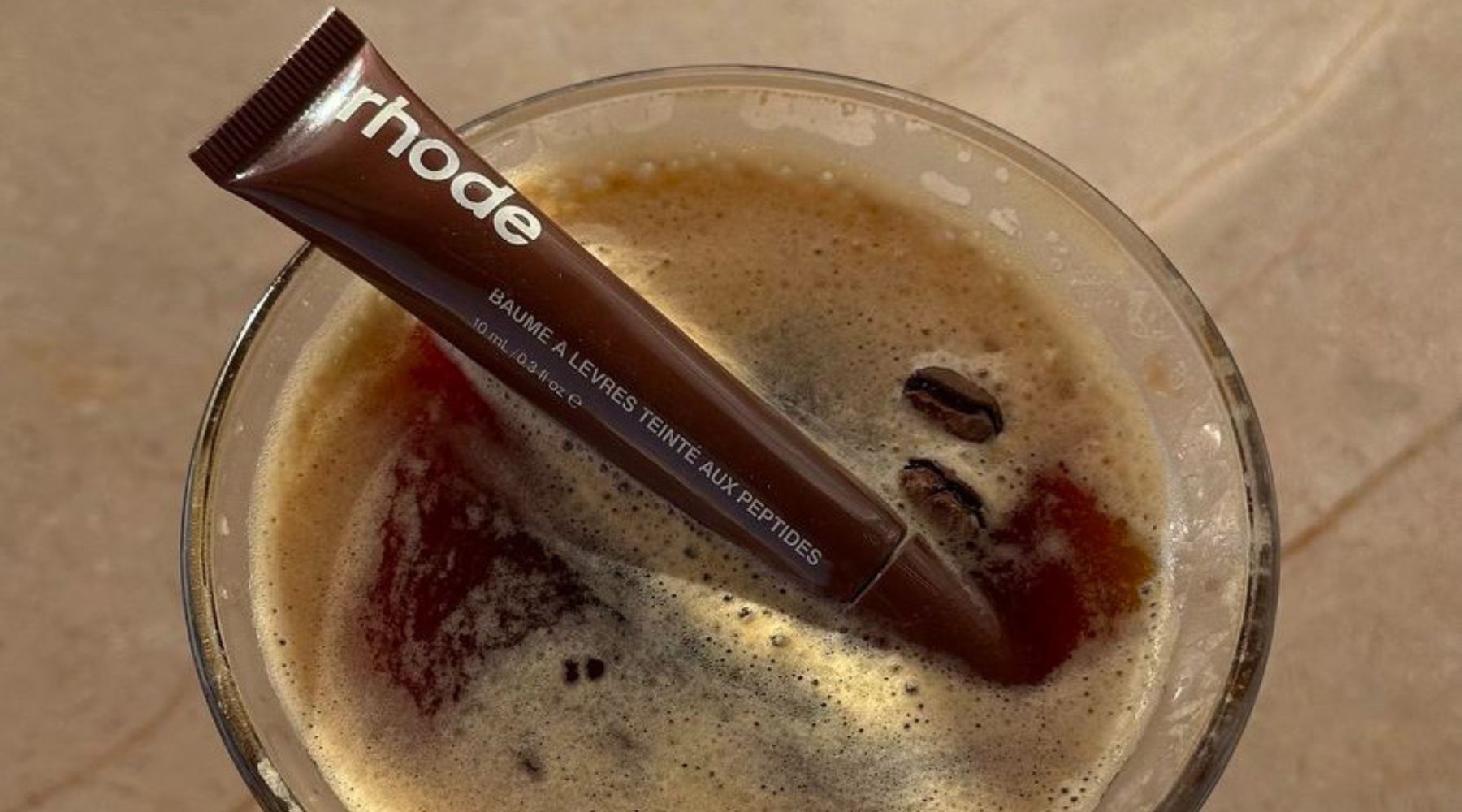 mocha mousse pantone