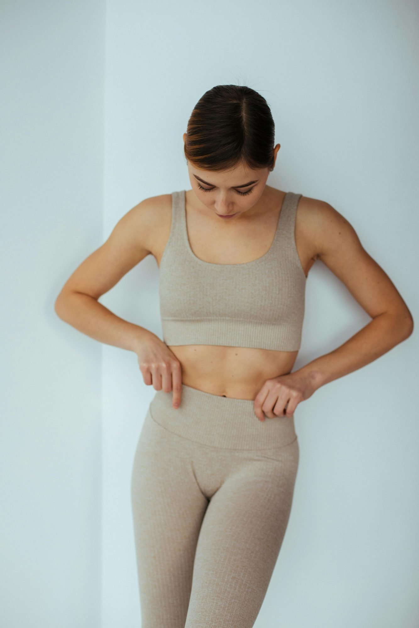 Ein Koerper in Bewegung – und der Stil zieht nach Die Kunst den eigenen Stil an eine neue Silhouette anzupassen Modalova