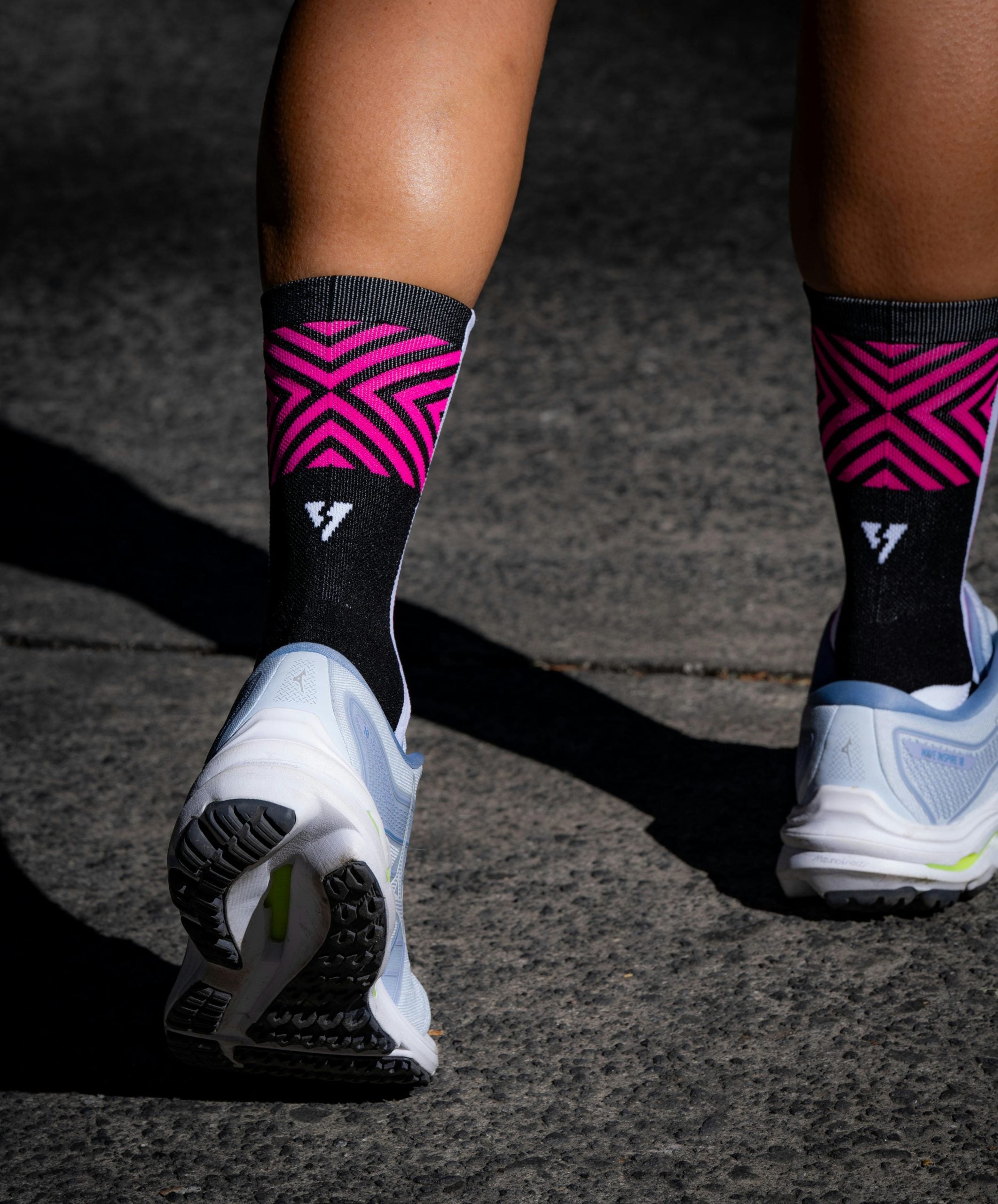 Das grafische Detail das den Sportstil neu definiert Modalova scaled