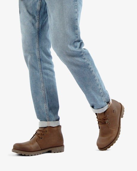 Echtes Leder und robuste Sohlen Stil mit Substanz Winterlicher Stil beginnt beim Lederschuh Modalova