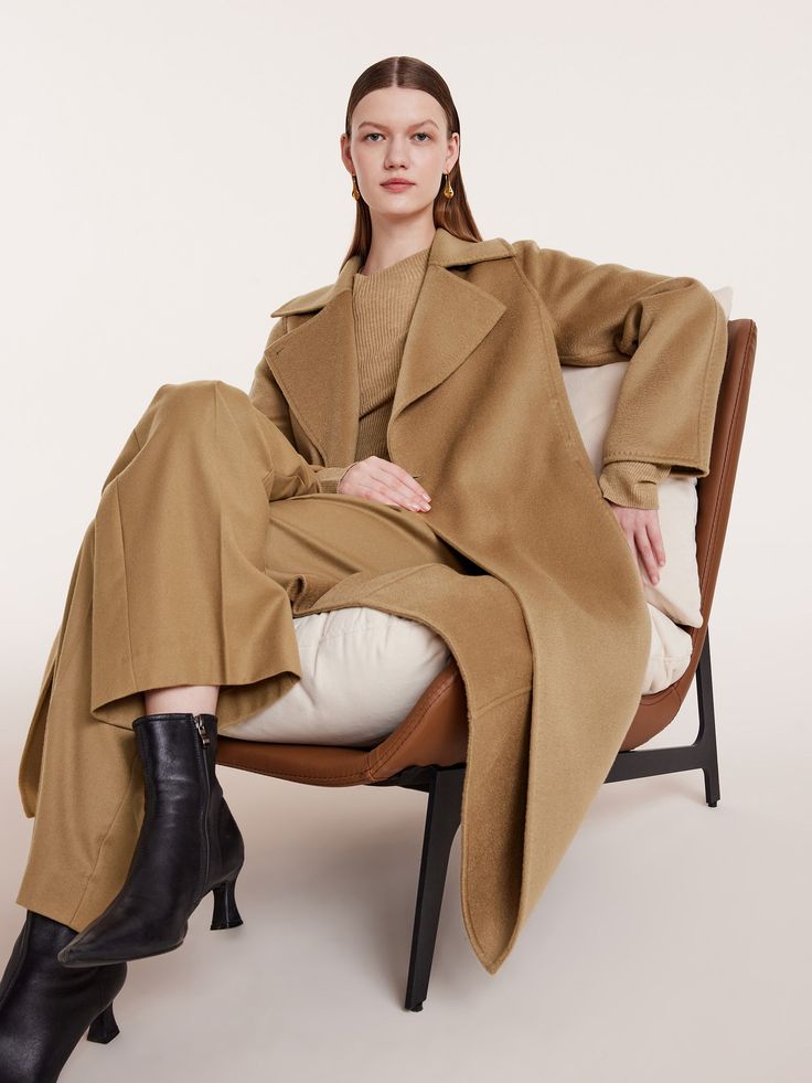 Le cachemire une chaleur douce et maitrisee Les plus belles matieres pour un manteau dhiver Modalova