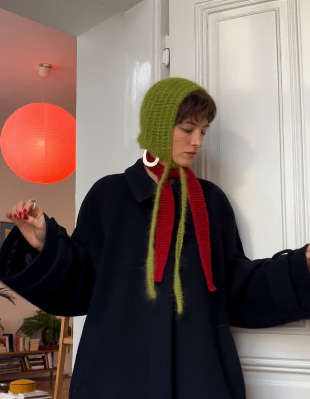 Häkelbalaclava mit Kordel