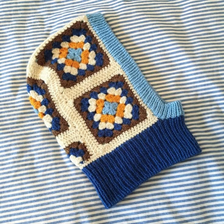 Häkelbalaclava mit Rändern