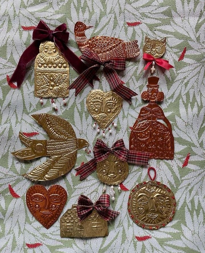 Geprägte Metalldekoration