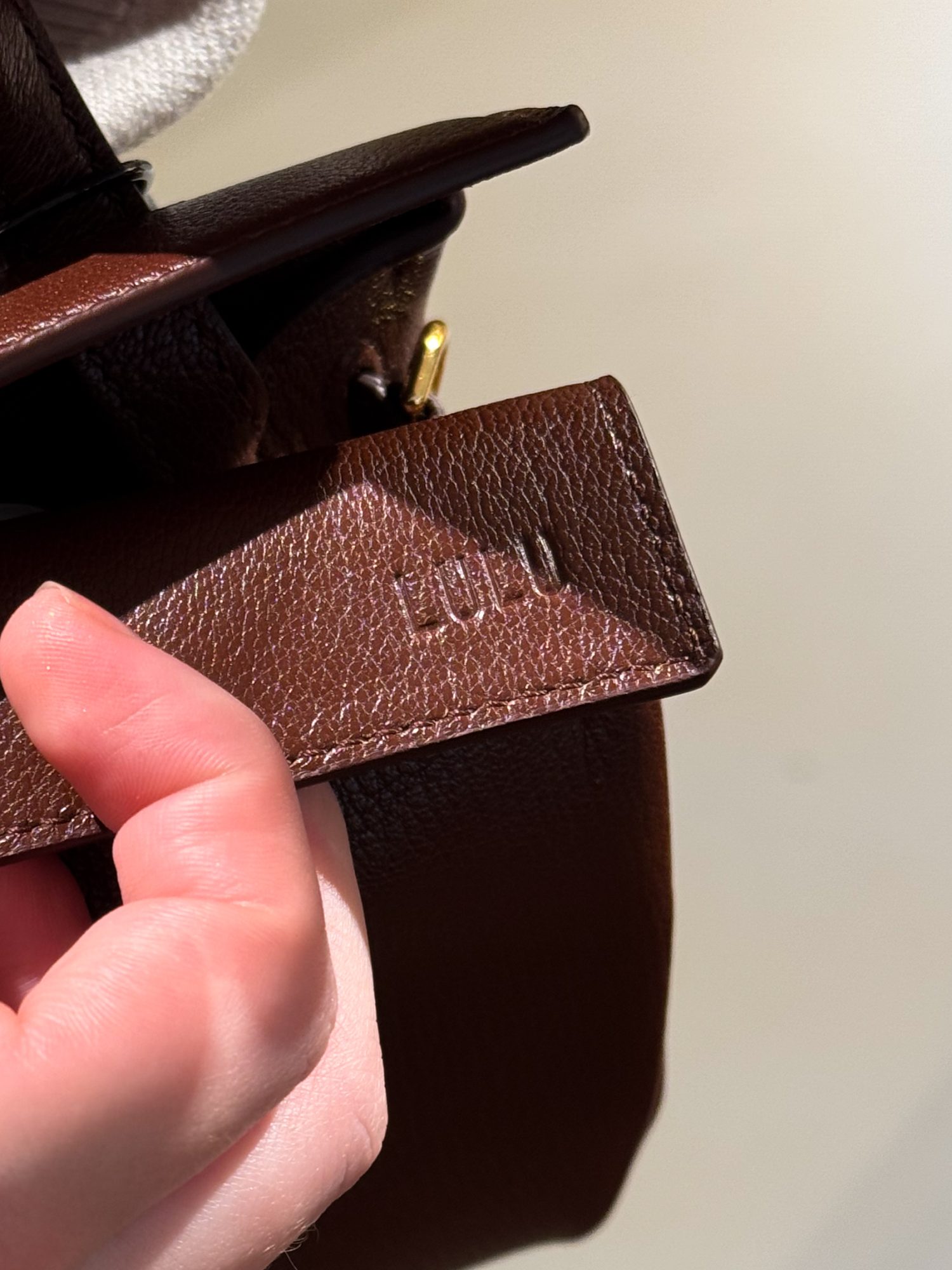 Entdecken Sie die neue Tasche Le Valérie auf dem Jacquemus-Markt 28 Personalisierung der Tasche Le Valérie Jacquemus