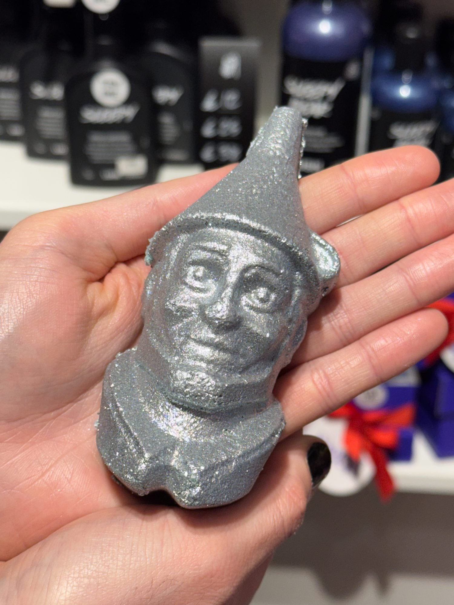 Wicked: For Good x Lush : die verzaubernde Zusammenarbeit 18 Badeschaum Tin Man Zusammenarbeit Wicked und Lush 2025