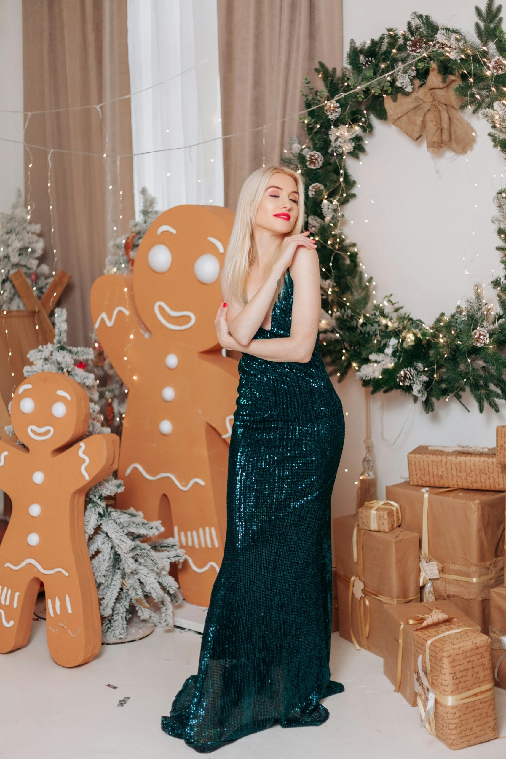 Festliche Looks mit Casino Glamour Modalova scaled