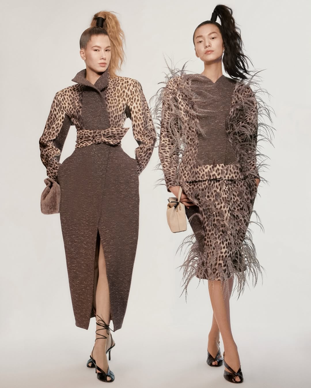 Die Rückkehr des Fransen-Trends diesen Frühling? 8 Feder-Outfit Jacquemus Le Palmier