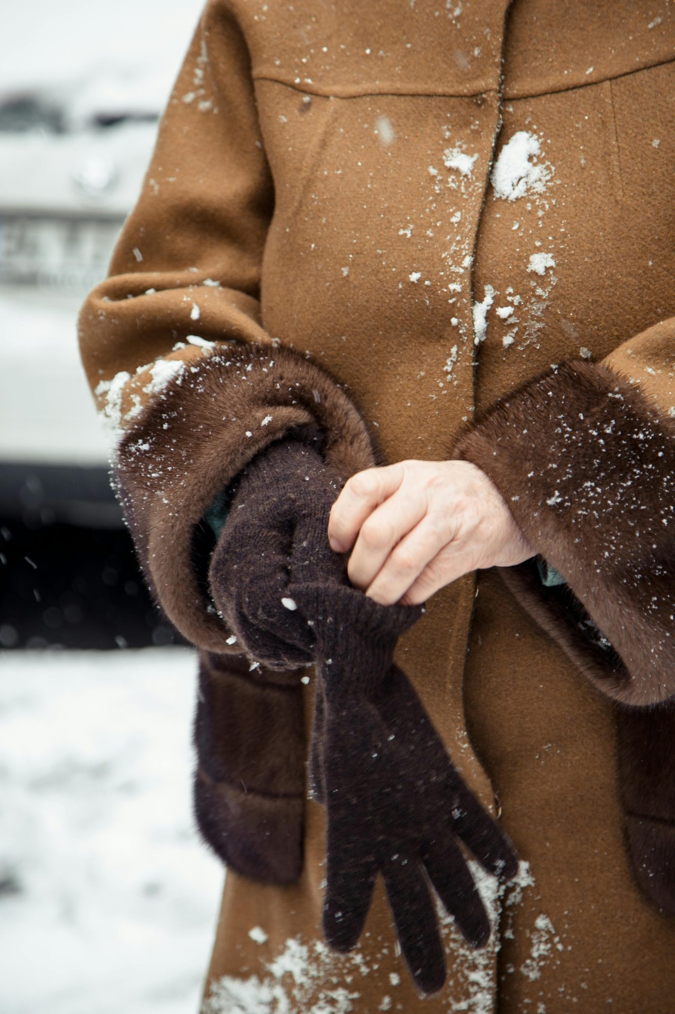 Un accessoire qui traverse les siecles Pourquoi les gants restent un classique du vestiaire Modalova