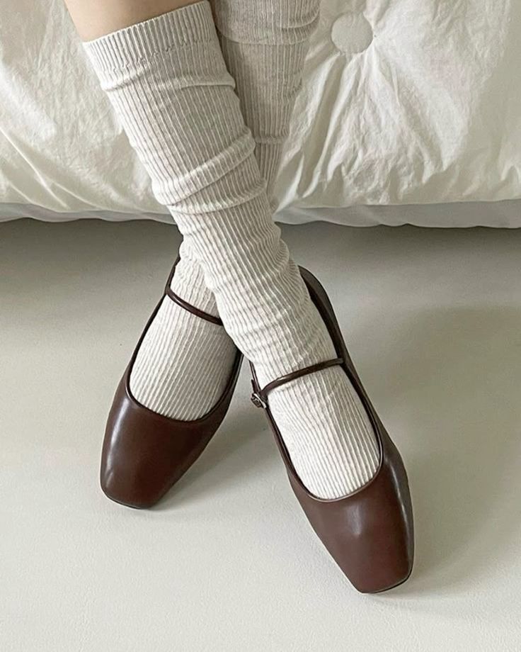 Mary Jane Leder Ballet Flats