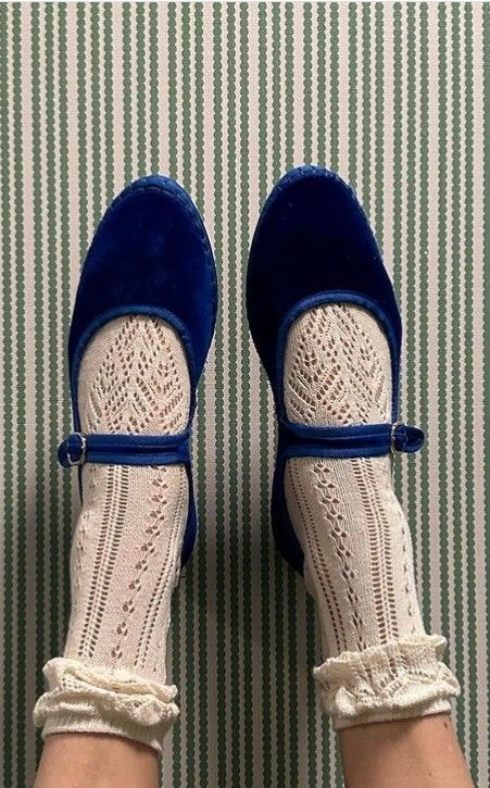 Mary Jane Samt Ballet Flats