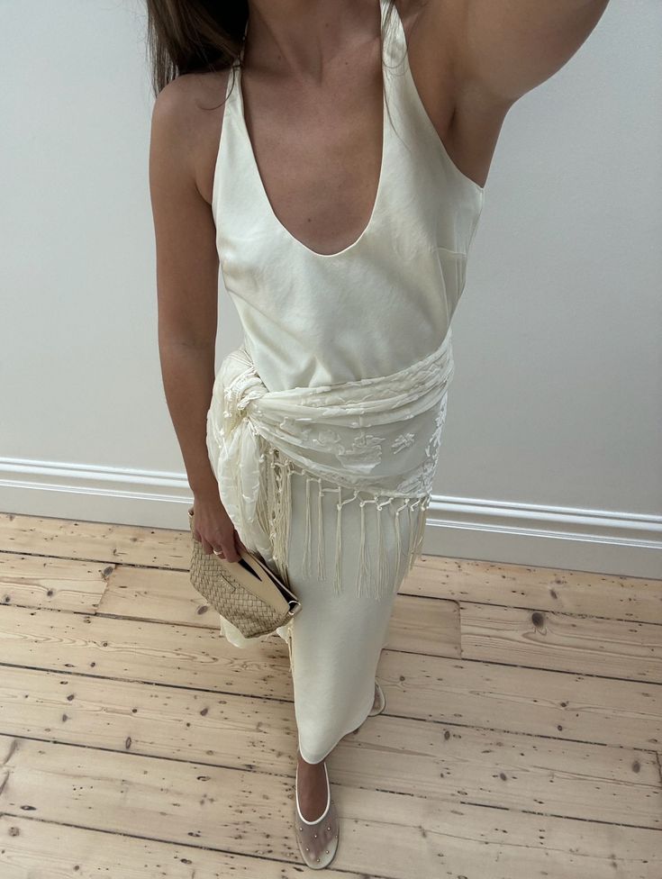 mattiegouman foulard scarf belting look