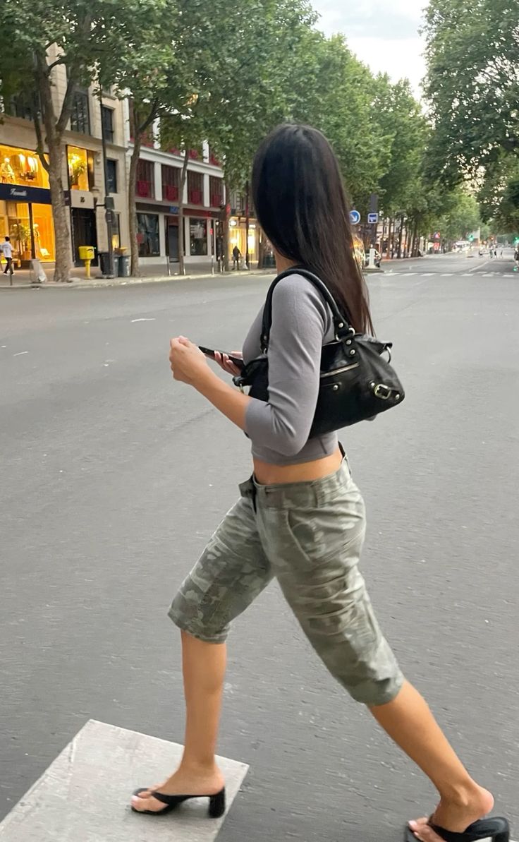 Sportlicher Look Capri-Hose mit Militärdesign