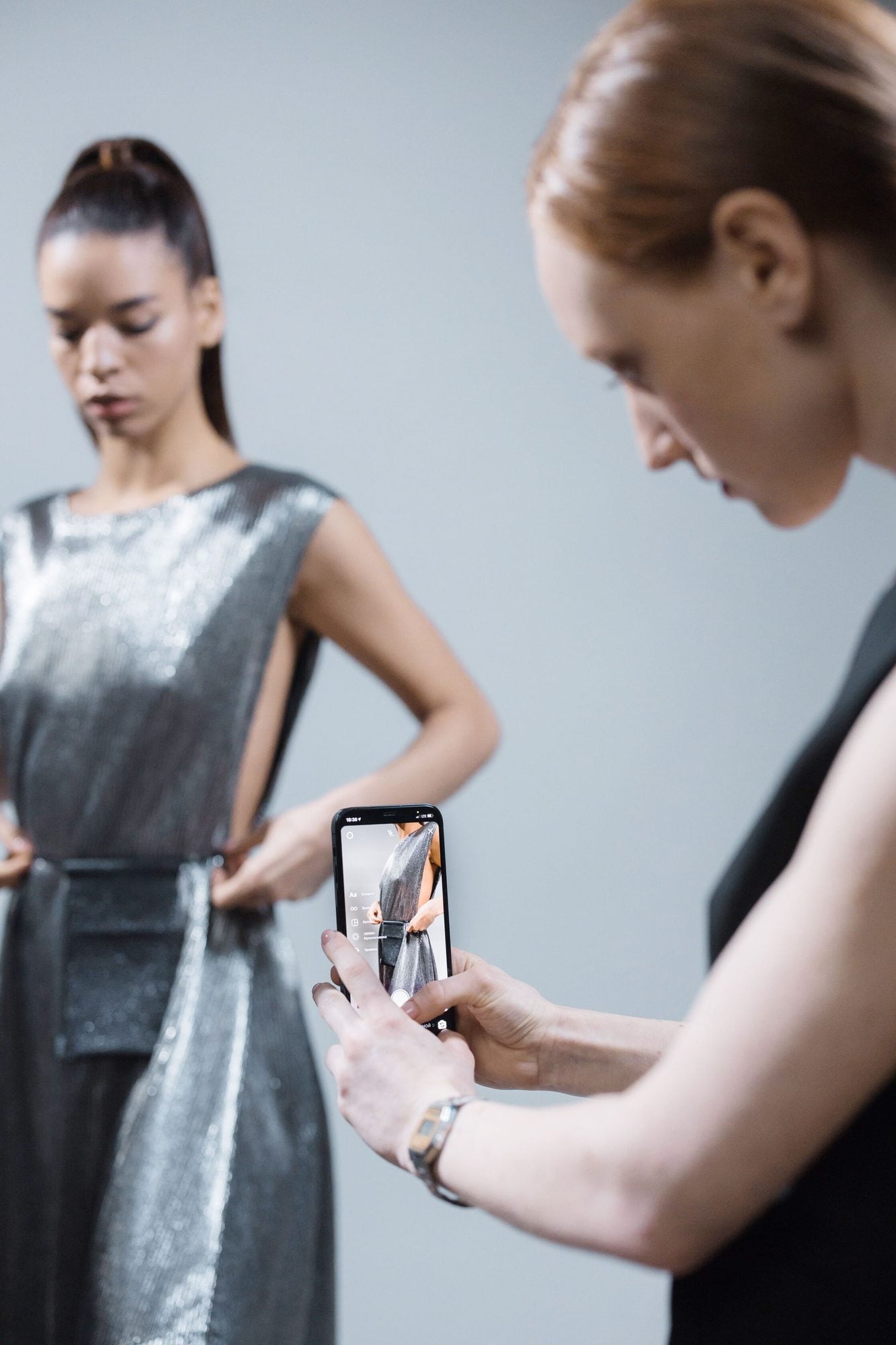 Revendre son dressing sans negliger sa securite numerique Dressing digital les applications pour repenser sa garde robe Modalova 1