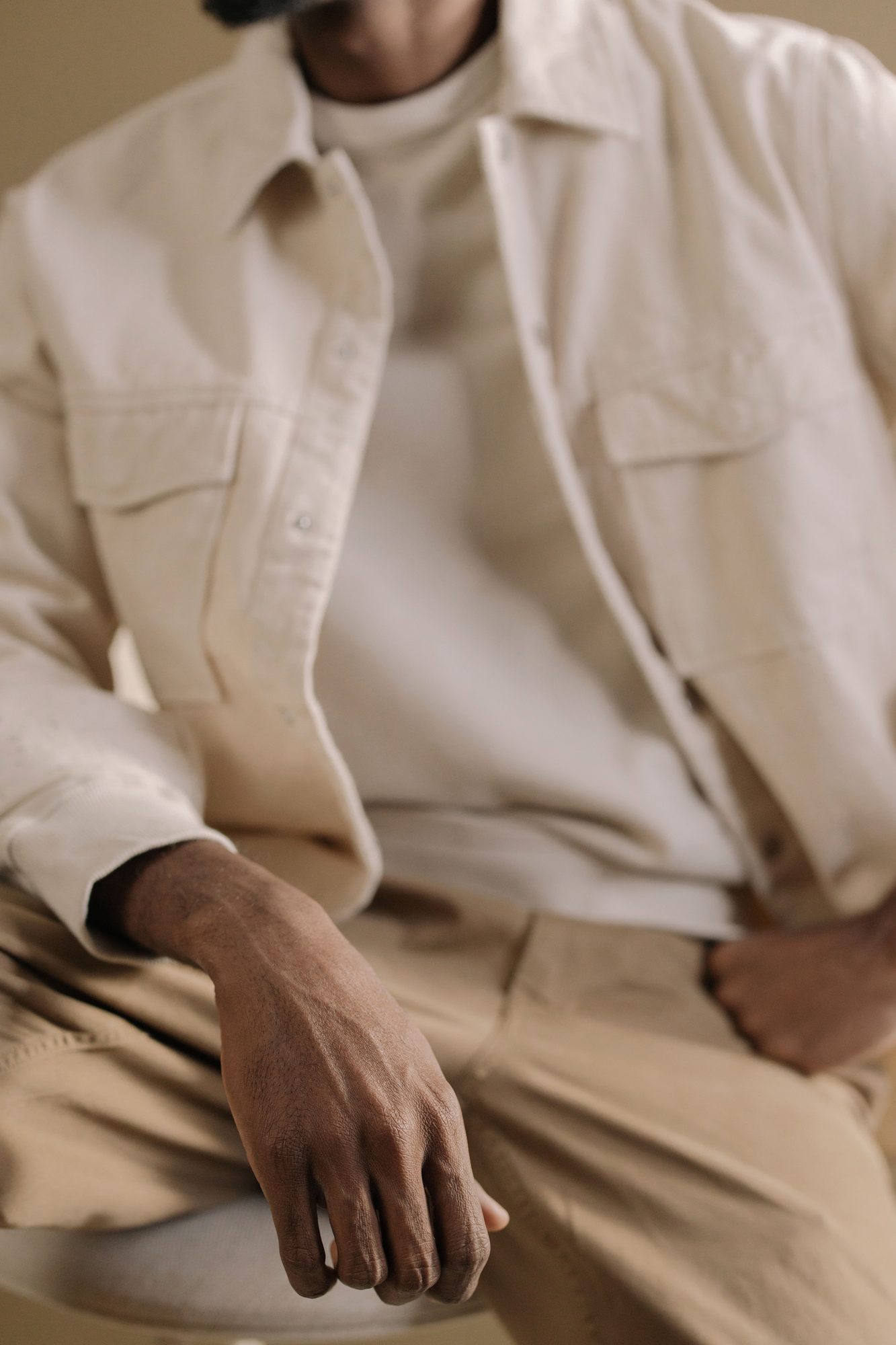 Männermode: Und wenn alles eine Frage der Jacke wäre? 3 Lart de composer une silhouette sans effort Vestiaire masculin et si tout etait une question de veste Modalova