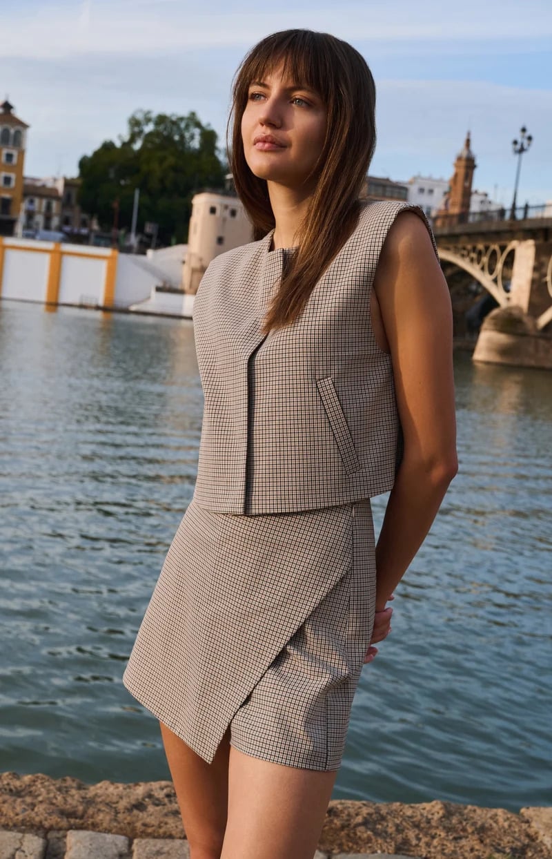 Von Tailoring bis Strick Welcher Zweiteiler passt Zweiteiler fur Damen Eleganz mit subtiler Wirkung Modalova